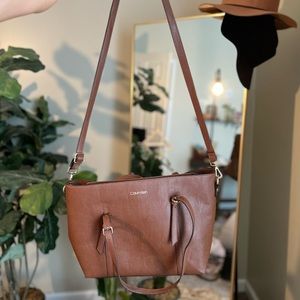 Calvin Klein Crossbody | Like New